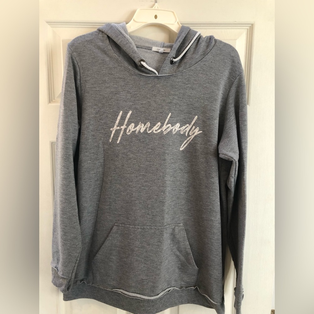 Gray Maurice’s sweatshirt, super soft, size large.